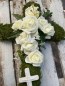 Preview: Grabschmuck, Allerheiligengesteck, Kreuz FH0008 - Moos - Rosen weiß
