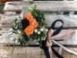 Preview: Grabschmuck, Allerheiligengesteck, Stab HERZ FH0017 - Weidenherz weiß orange