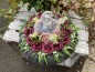 Preview: Grabschmuck, Allerheiligengesteck, Kranz FH0034 - grau, bordeaux, aprikot - Engel in Hand