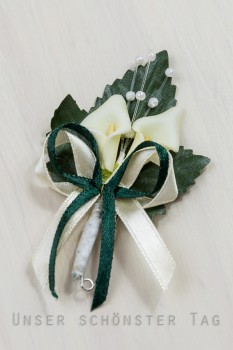 Gästeanstecker "Saskia" zur Hochzeit AS0016 im 10er Set mit Calla - grün, creme