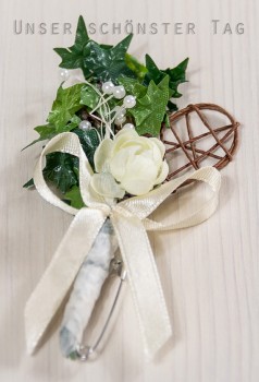 Gästeanstecker "Silke" zur Hochzeit AS0063 - creme, braun, Rebenherz - 10 Stück