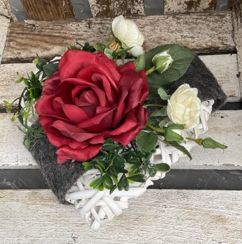 Grabschmuck, Allerheiligengesteck, Herz FH0016 - Rosen schwarz weiß bordeaux