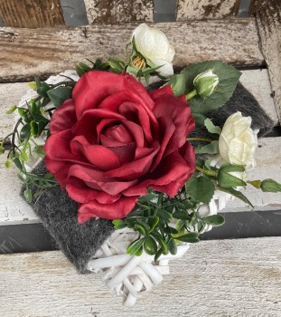 Grabschmuck, Allerheiligengesteck, Herz FH0016 - Rosen schwarz weiß bordeaux