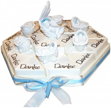 hellblaue Gastgeschenke Torte zur Geburt Taufe Junge GG0057