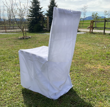 Vermietung von Stuhlhussen Hochzeit - eckige Lehne 2 Biergartenstuhl / 3,50 €