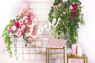 Preview: Vermietung von XL Schriftzug LOVE zur Hochzeit LED / 35 €