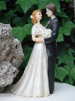 Tortenfigur Tortenaufsatz zur Hochzeit Brautpaar 26 cm TA0036