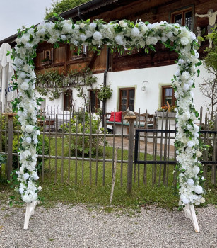 Traubogen zur Hochzeit mieten / 50 €