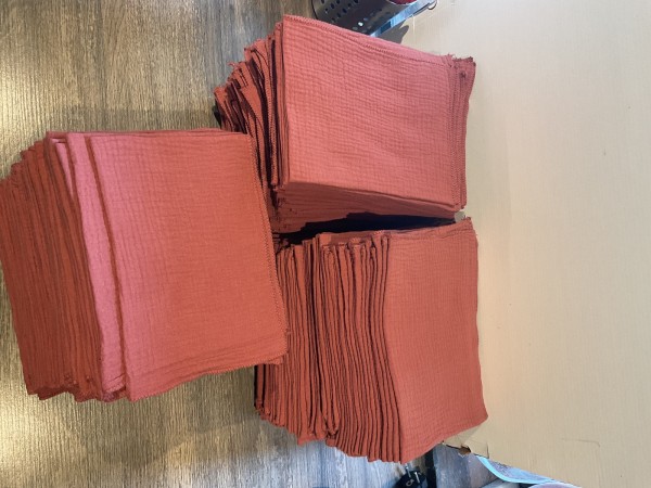 SONDERANGEBOT - 162 Servietten Musselin ZIEGELROT 1x gebraucht