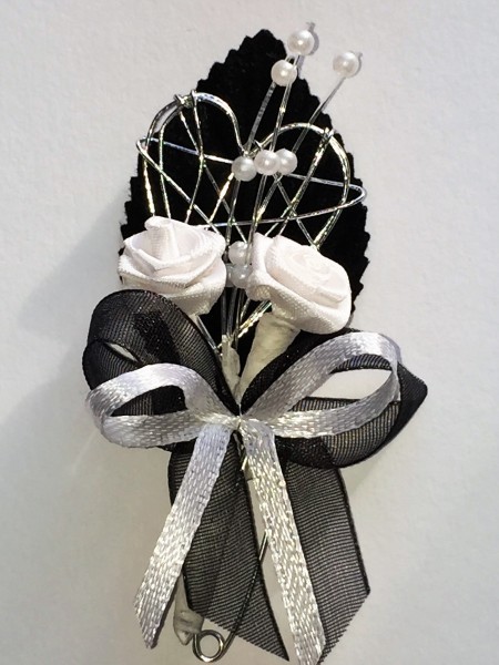 Gästeanstecker zur Hochzeit AS0021 im 10er Set Gothik - schwarz