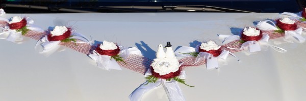 Autoschmuck " Lilly " AU0017 - bordeaux, weiß