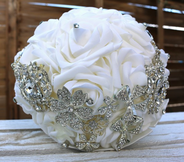 wunderschöner Brautstrauss Bling Bling BS005 weiß