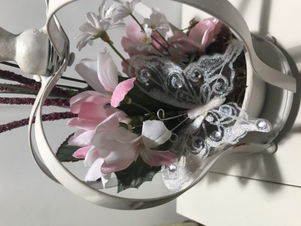 Shabby Chic Krone Lilie Frühlingsdeko mit Schmetterling FD2101 - rosa