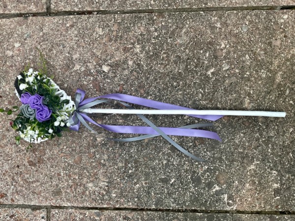 Grabschmuck, Allerheiligengesteck, Stab HERZ FH0018 - Weidenherz weiß flieder
