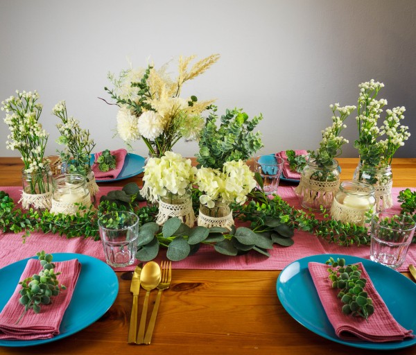 Vermietung von Musselin Stoff Tischläufer ca. 300 cm x 40 cm - Farbe altrosa / 5,50 €