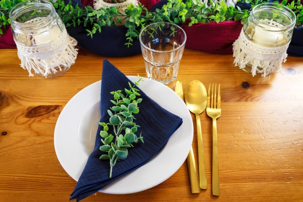 Vermietung von Musselin Stoff Servietten ca. 40 cm x 40 cm - Farbe dunkelblau, navy, marine / 1,10 €