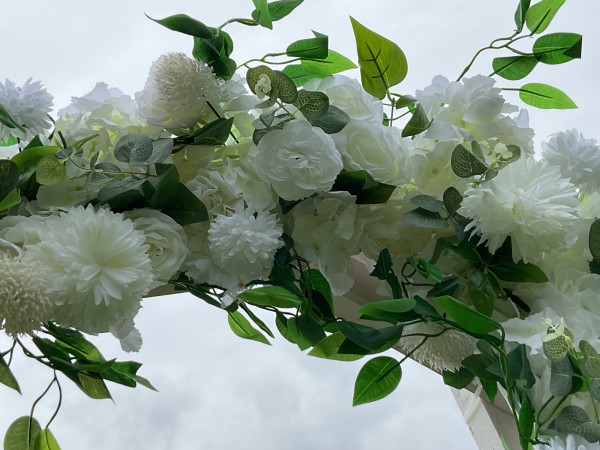 Traubogen zur Hochzeit mieten / 50 €