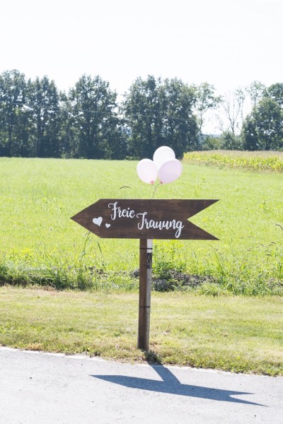 2 Wegweiser Schilder Hochzeit freie Trauung mieten / 15 €